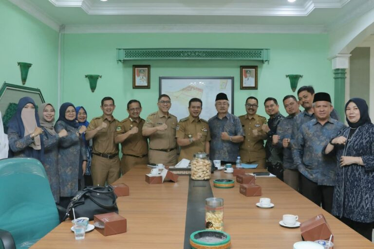 Ketimpangan Bantuan Jadi Sorotan! Forum Kepala Sekolah SMK Swasta Temui Bupati Bandung