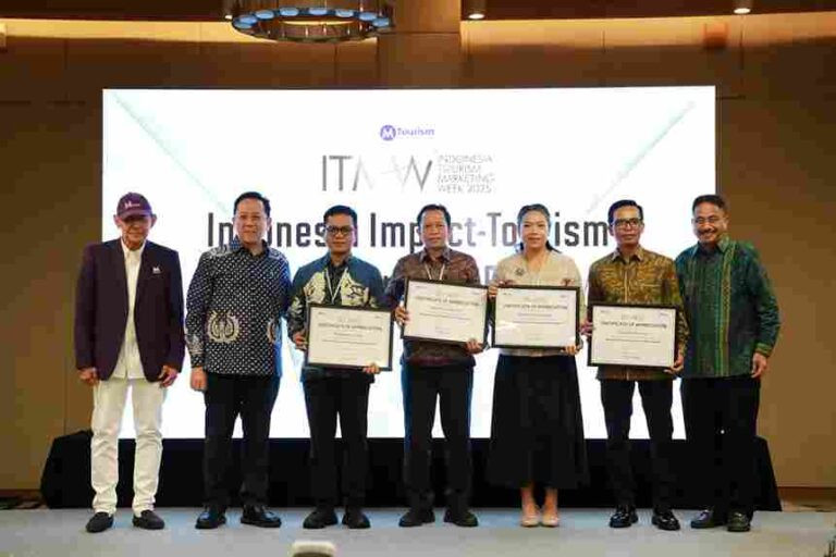 Bandung Raih Penghargaan Bergengsi di Bali: Jadi Pusat Pariwisata Berbasis Rakyat!