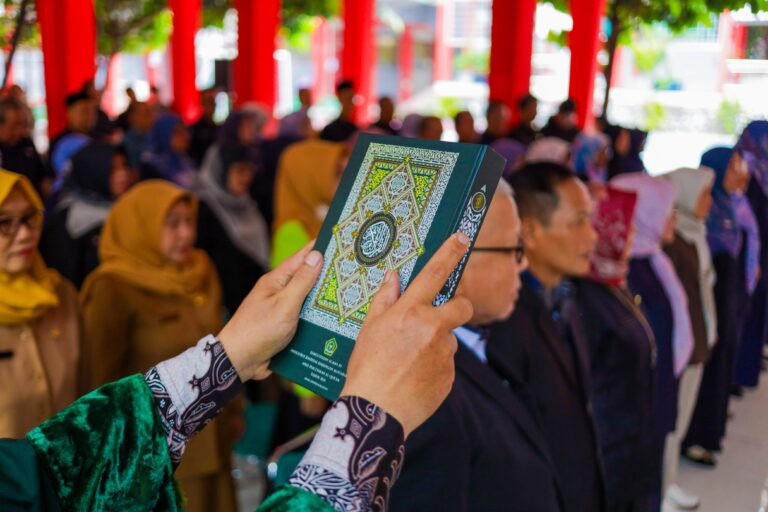 Suntikan Integritas: Wali Kota Lantik 49 Kepsek, Strategi Bogor Cetak ‘Generasi Emas’