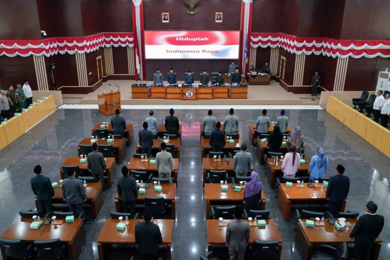 Perda Perlindungan Guru Kota Bogor Disahkan: Jawab Ancaman Kekerasan dan Diskriminasi Pendidik