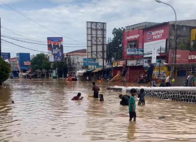 Tuntaskan Banjir Dayeuhkolot! Bupati Ajak Pengusaha Kolaborasi Pentahelix