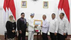 Dedie Rachim Serahkan Rp483 Juta Hasil Bulan Dana ke PMI: Bukti Nyata Kepedulian Warga Bogor!