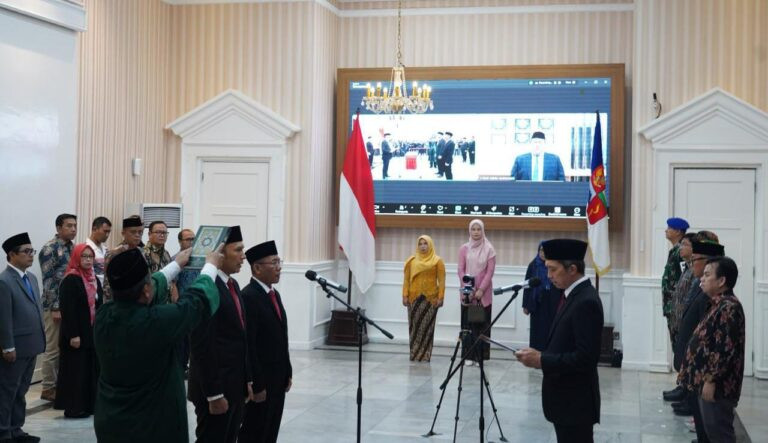 Ketua DPRD Kota Bogor Kawal Pelantikan Direksi Baru Perumda Tirta Pakuan: Fokus Pelayanan Publik!