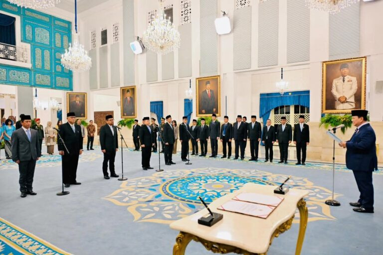 Reshuffle Kabinet 2026, Prabowo Lantik Jumhur Hidayat hingga Dudung Abdurachman
