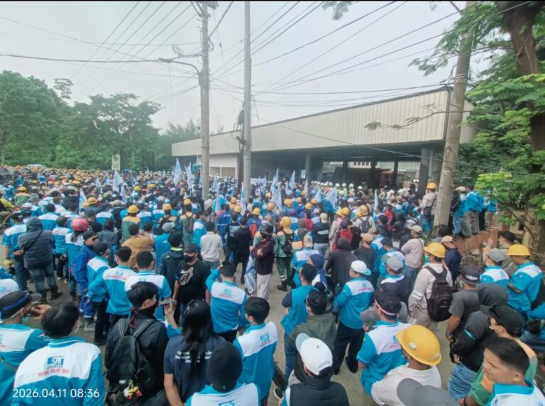 MOROWALI MEMBARA! Ribuan Buruh SPN Kepung IMIP, Tuntut ‘Petinggi’ Bobrok Dicopot dan K3 Dirombak Total