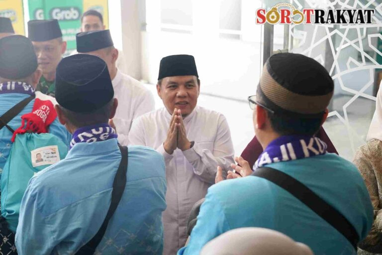 438 Jemaah Haji Kota Bogor Dilepas Menuju Tanah Suci, Kang Adit Titip Doa Keberkahan Kota