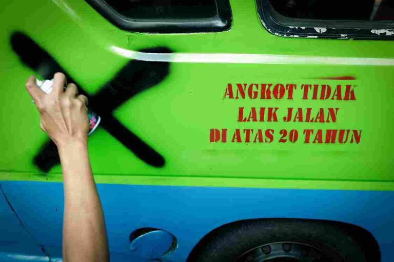 Pemkot Bogor Gencarkan Razia Angkot Tua