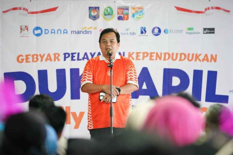 Ketua DPRD Dukung 100% Digitalisasi Adminduk: Urus Dokumen Kependudukan Makin Mudah dan Inklusif