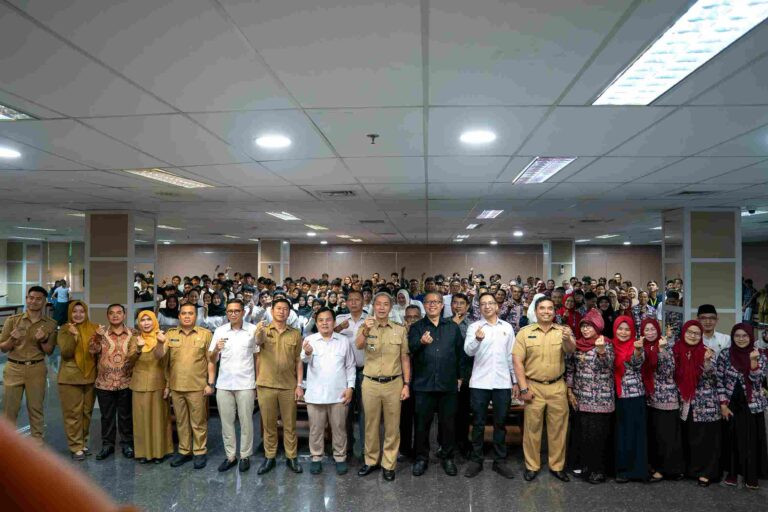 Tebus Ijazah, DPRD dan Pemkot Bogor Bantu Ratusan Siswa