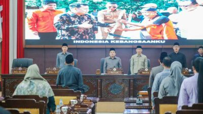 Wali Kota Bogor Dedie A Rachim dalam Rapat Paripurna DPRD Kota Bogor membahas penanganan kebakaran TPAS Galuga.